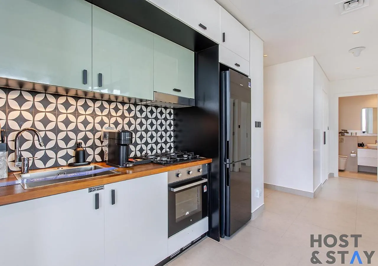 Elegant 2-Br Retreat In Dubai Hillsアパートメント