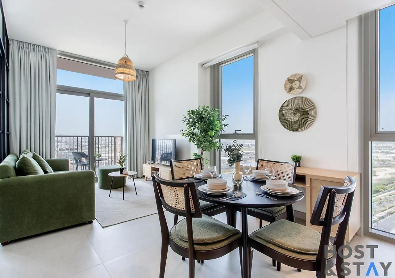 Elegant 2-Br Retreat In Dubai Hillsアパートメント