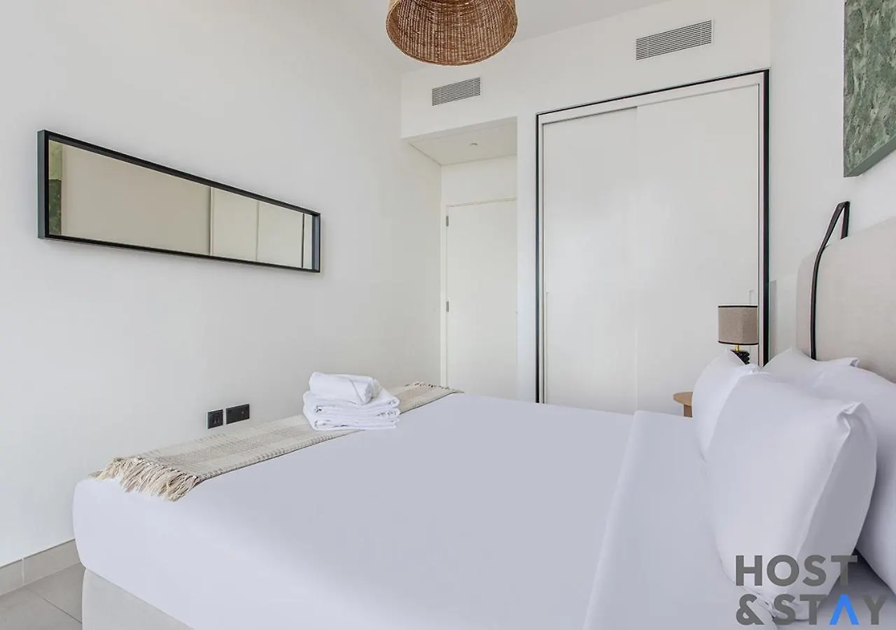 Elegant 2-Br Retreat In Dubai Hillsアパートメント アパート